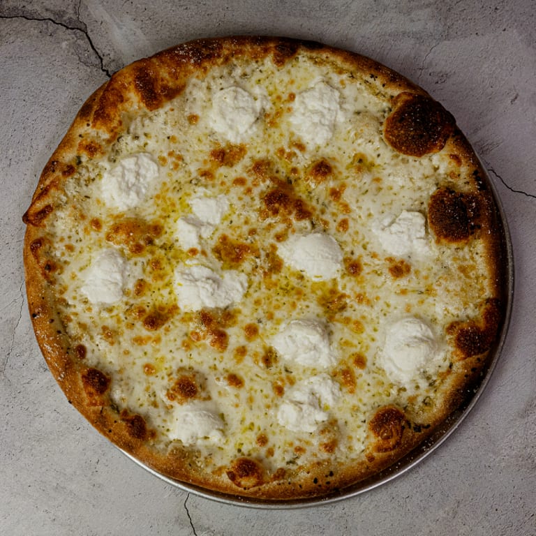 Savor Our White Pizza